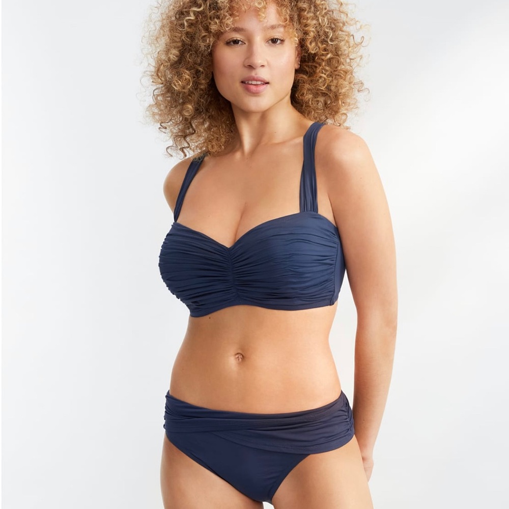 BLEU ROD BEATTIE Kore Convertible Bikini Top D Cups Navy